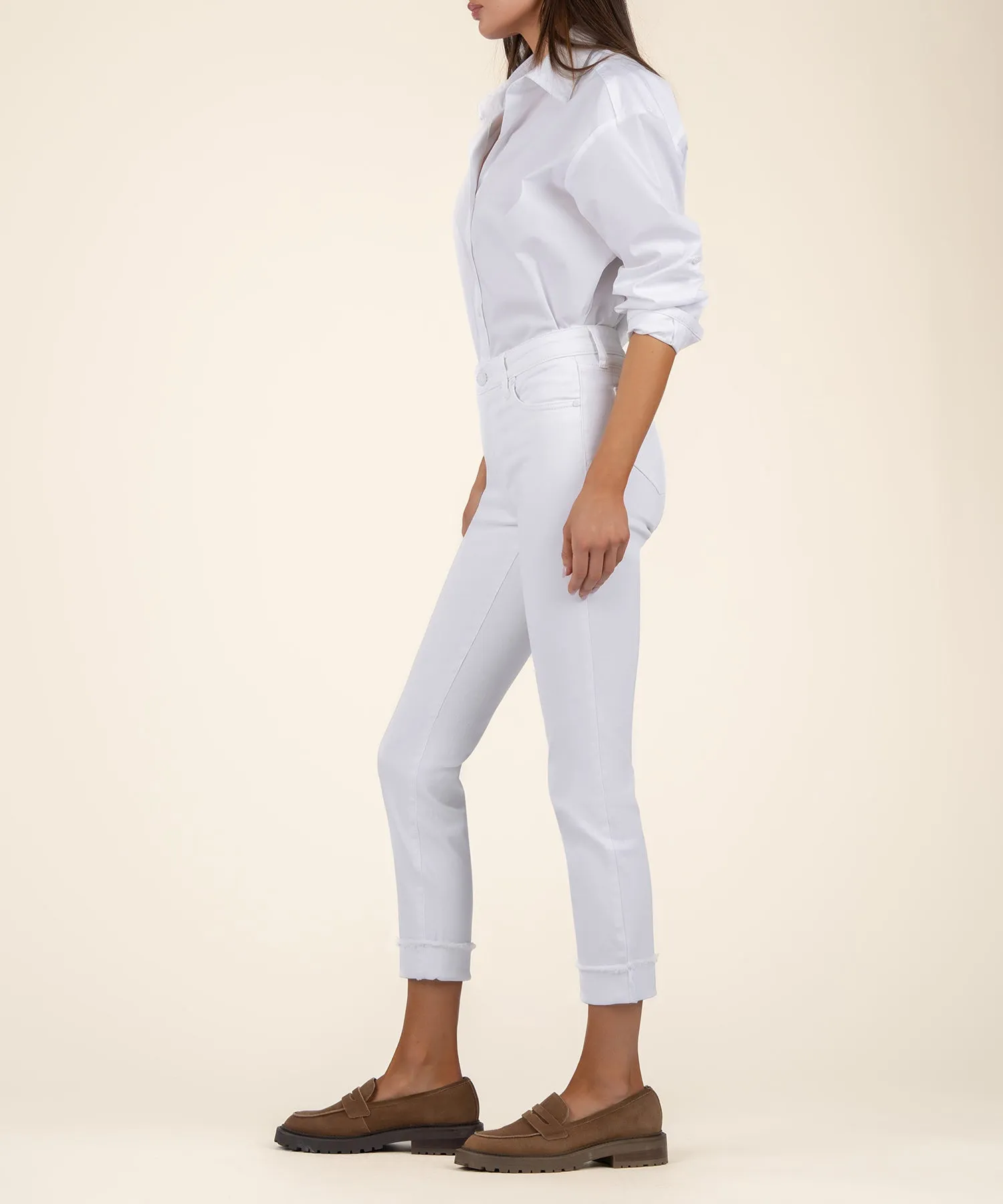 Amy Mid Rise Crop Straight Leg