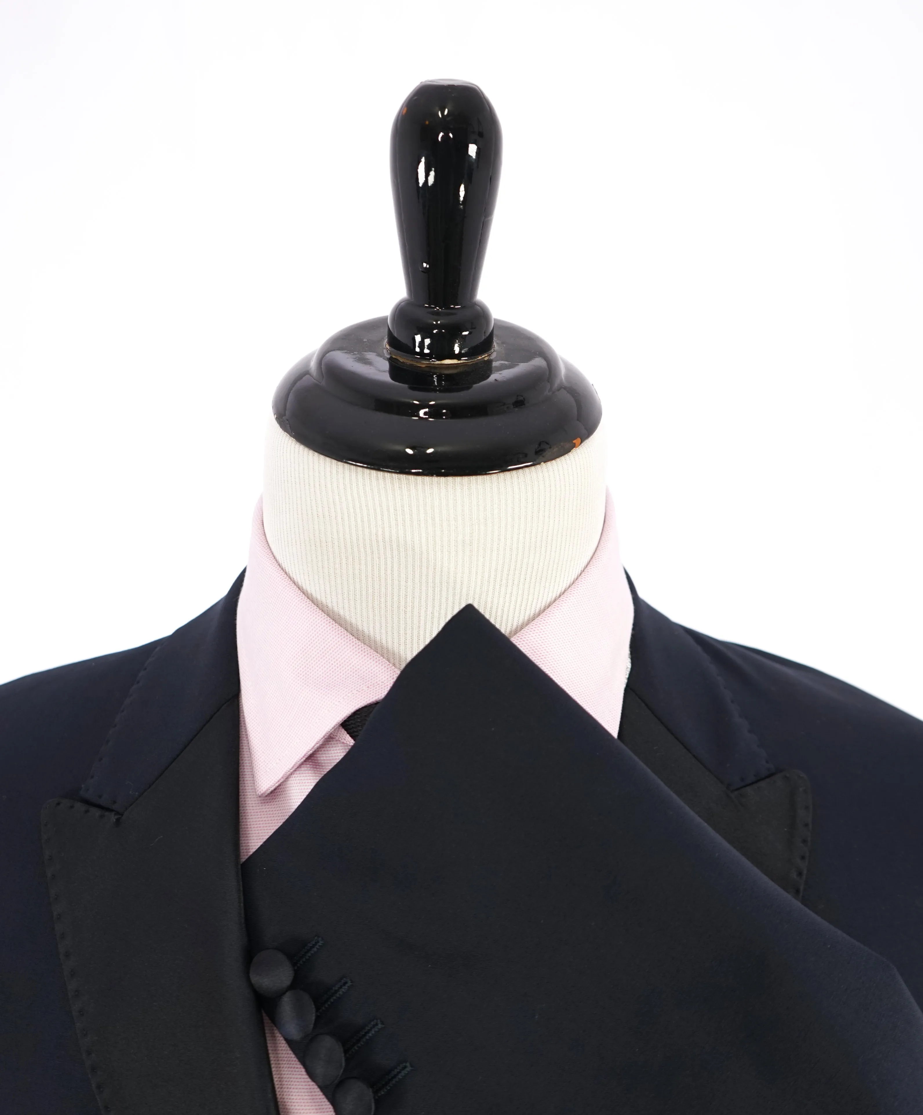 ARMANI COLLEZIONI - "M Line" Blue Slim 1-Button Tuxedo Peak Lapels - 40R