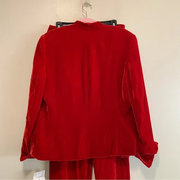 Doncaster Vintage Red rayon silk Velvet two piece suit size large