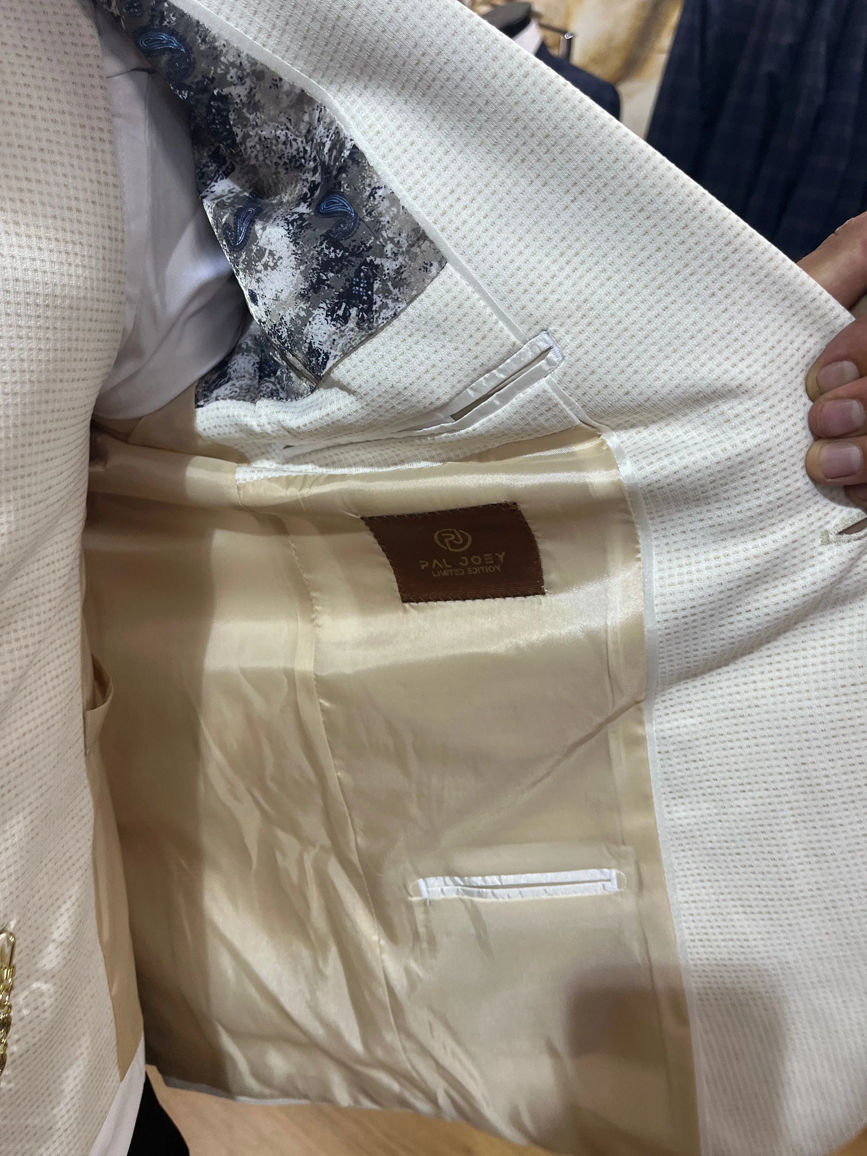 Dondi - Cream 3 Piece Suit