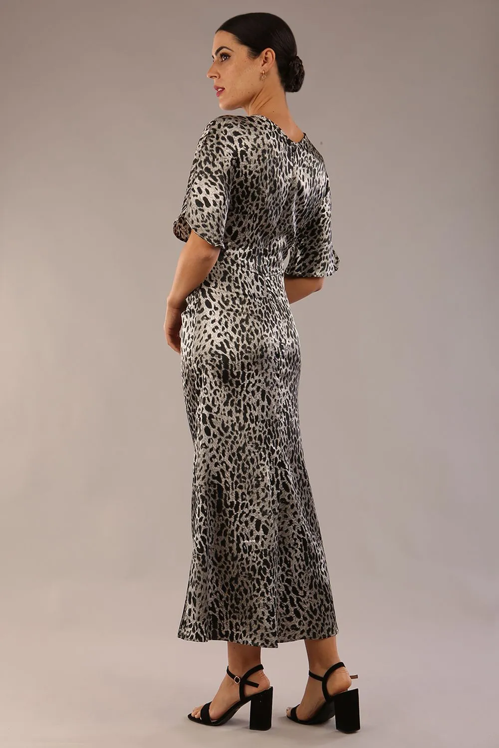 (PRE-ORDER) Romaine Gathered Waist Midi Dress