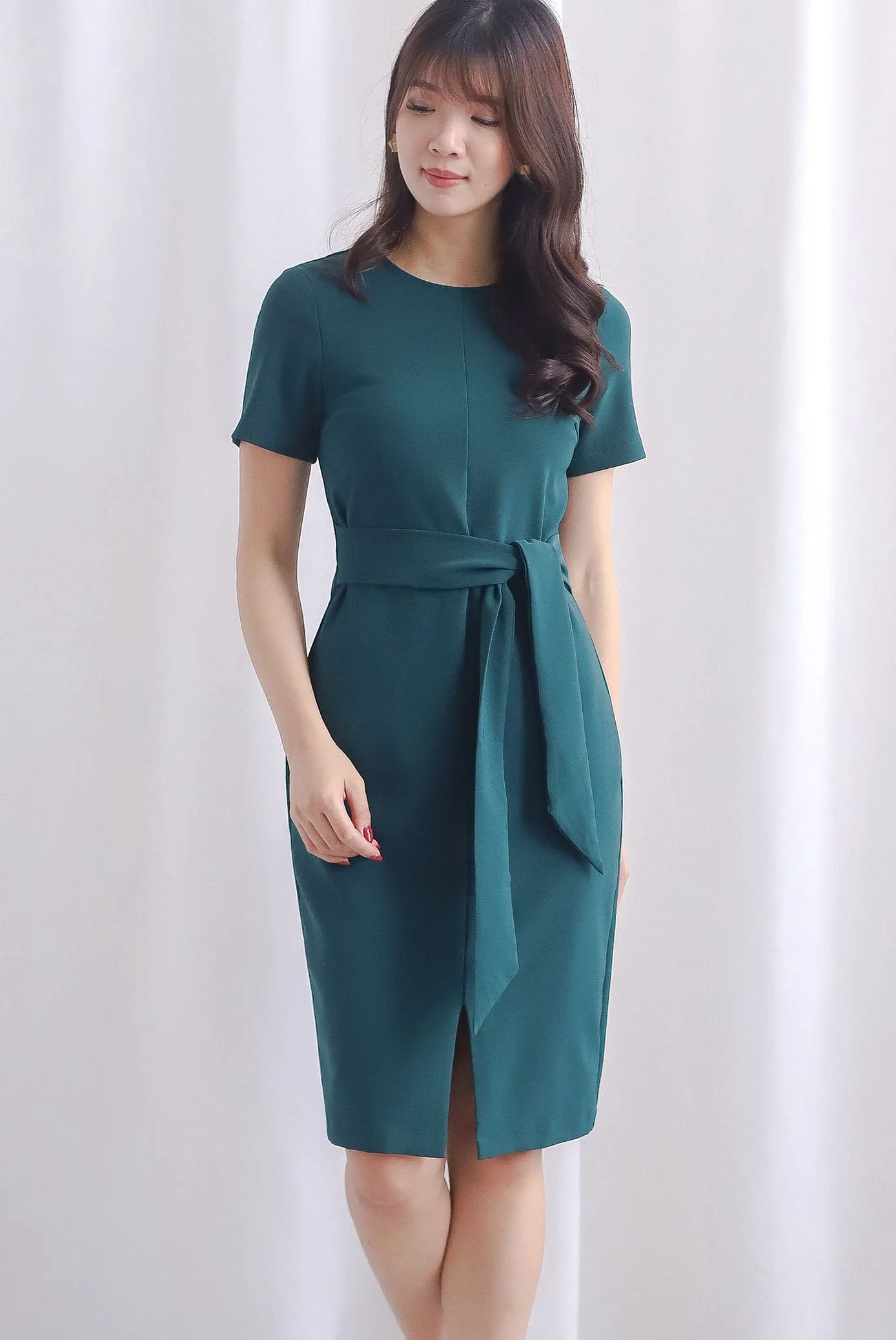 TDC Norella Sleeved Tie Waist Pencil Dress In Forest Green