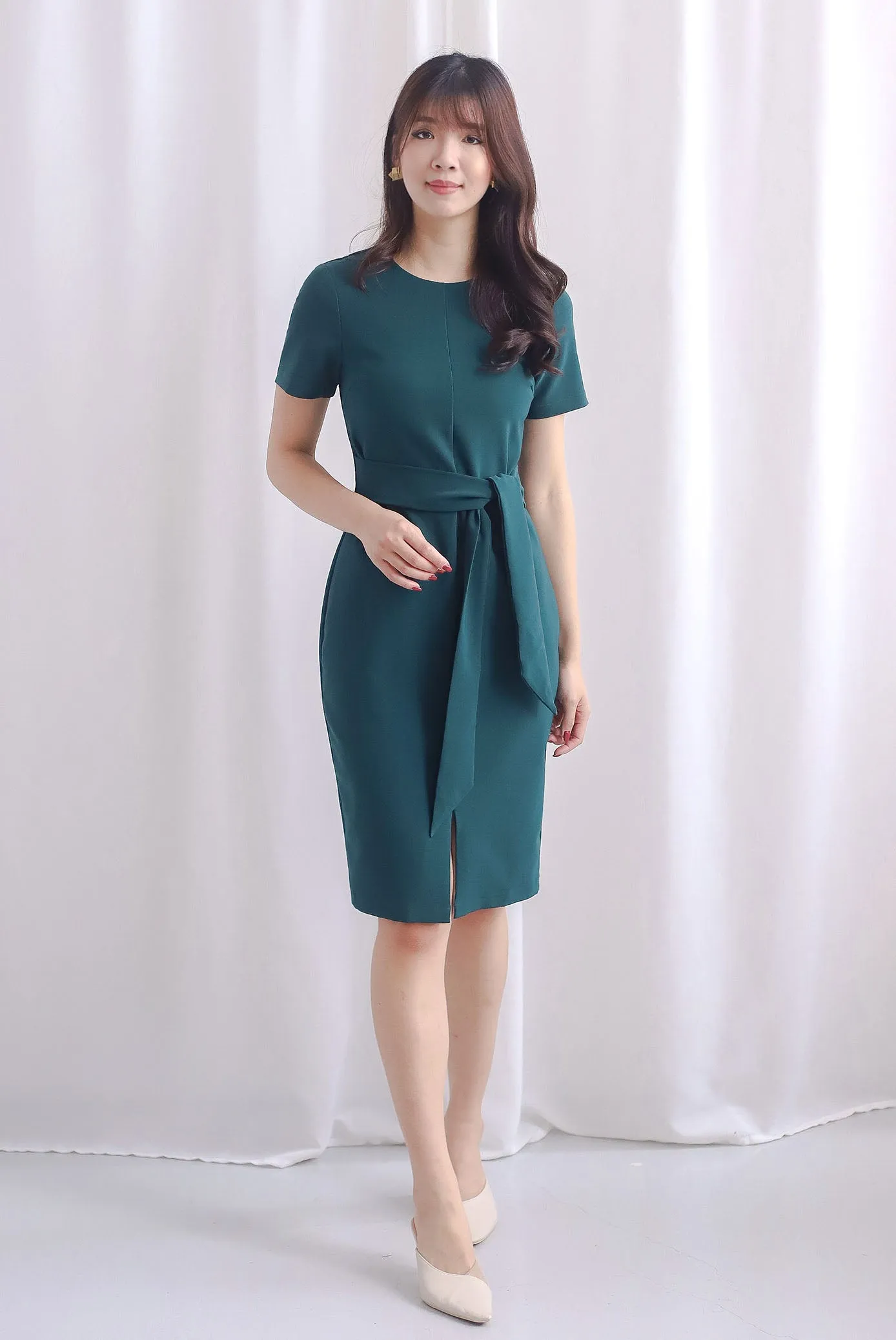 TDC Norella Sleeved Tie Waist Pencil Dress In Forest Green