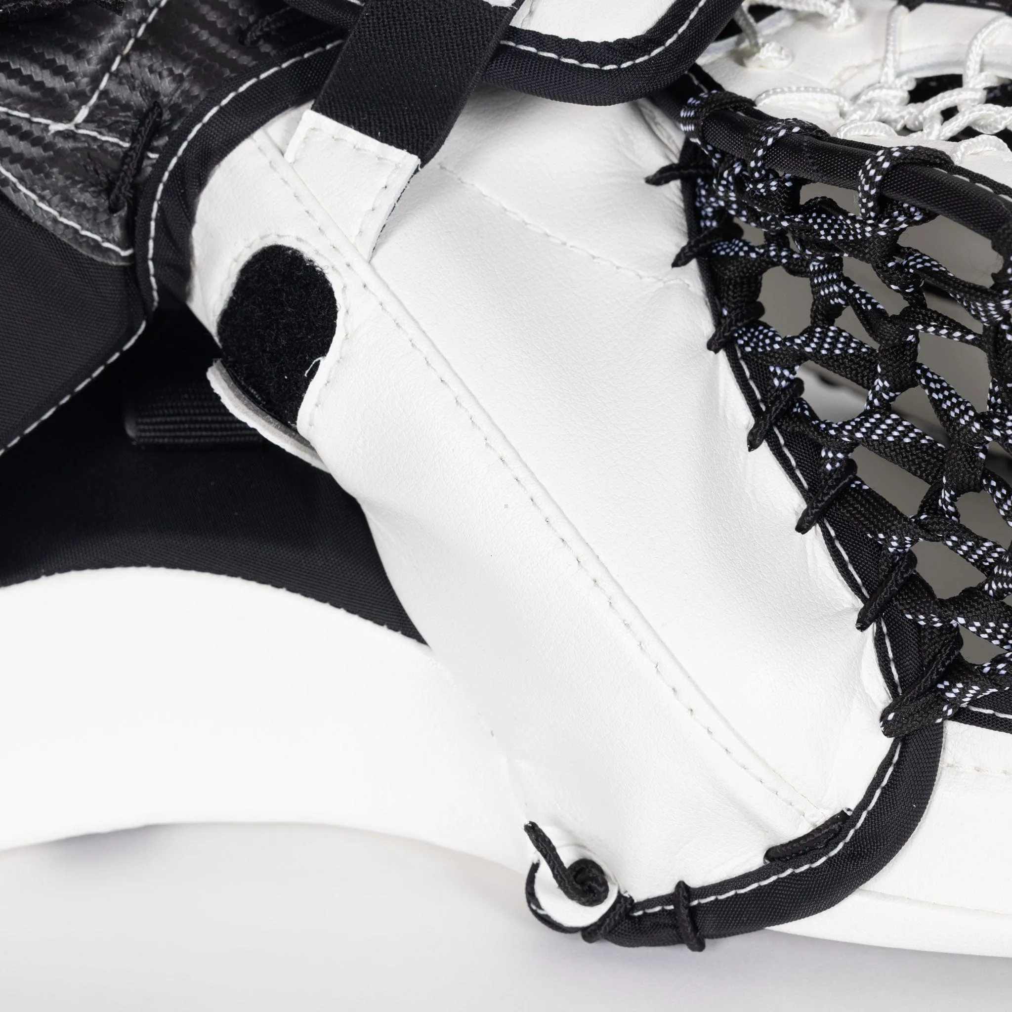 TRUE Catalyst PX5 Senior Goalie Catcher - Domestic 590