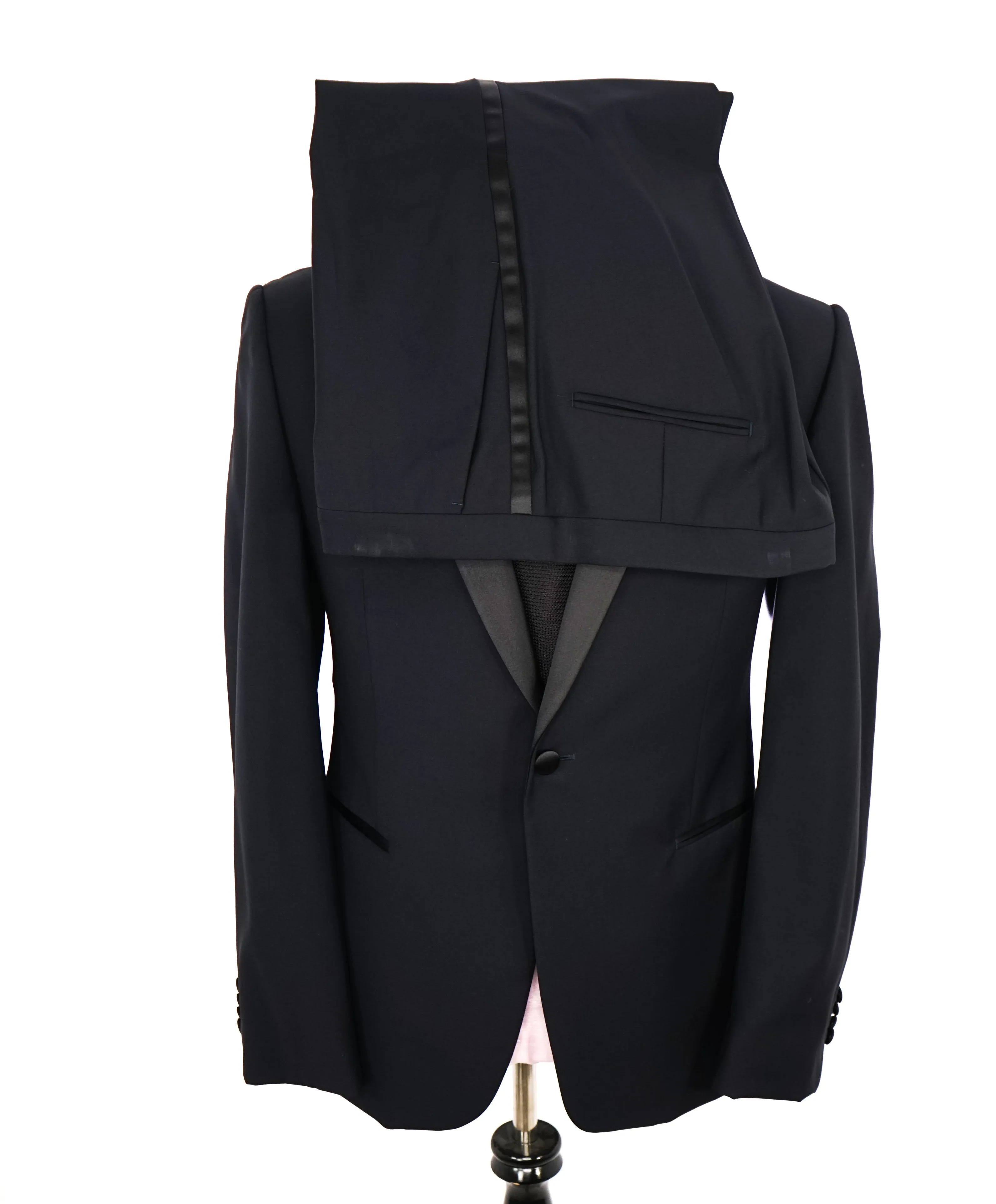 Z ZEGNA - Midnight Blue Silk Peak Lapel Drop 8 Wool Tuxedo Suit - 44R